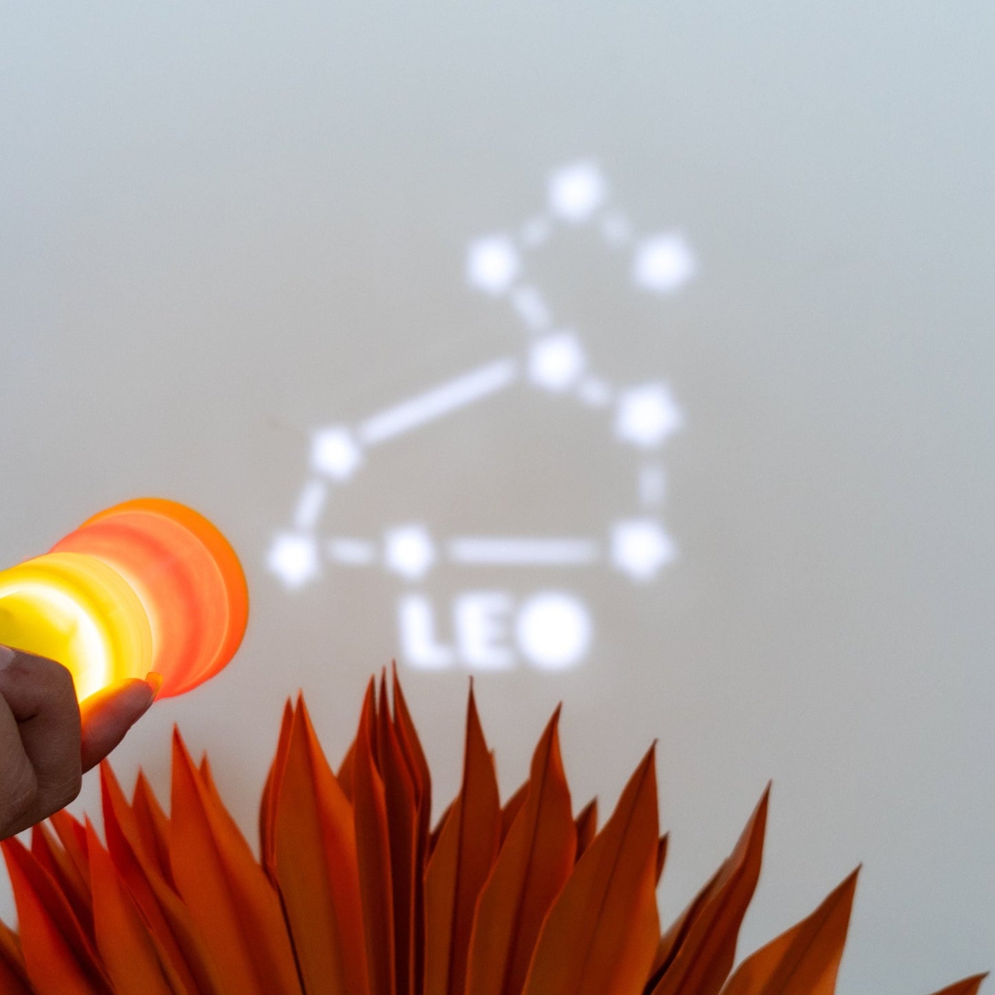 Brighty (Ages 7+) (7 years or older) – STEM Kit for Kids | Tinkernauts