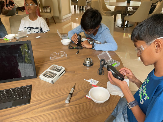 Tinkernauts Weekend Courses (Bangalore ONLY) () – STEM Kit for Kids | Tinkernauts