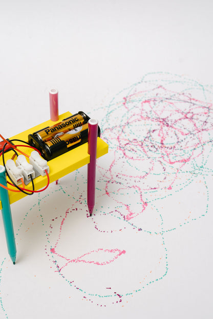 The Art Bot (Ages 6+)