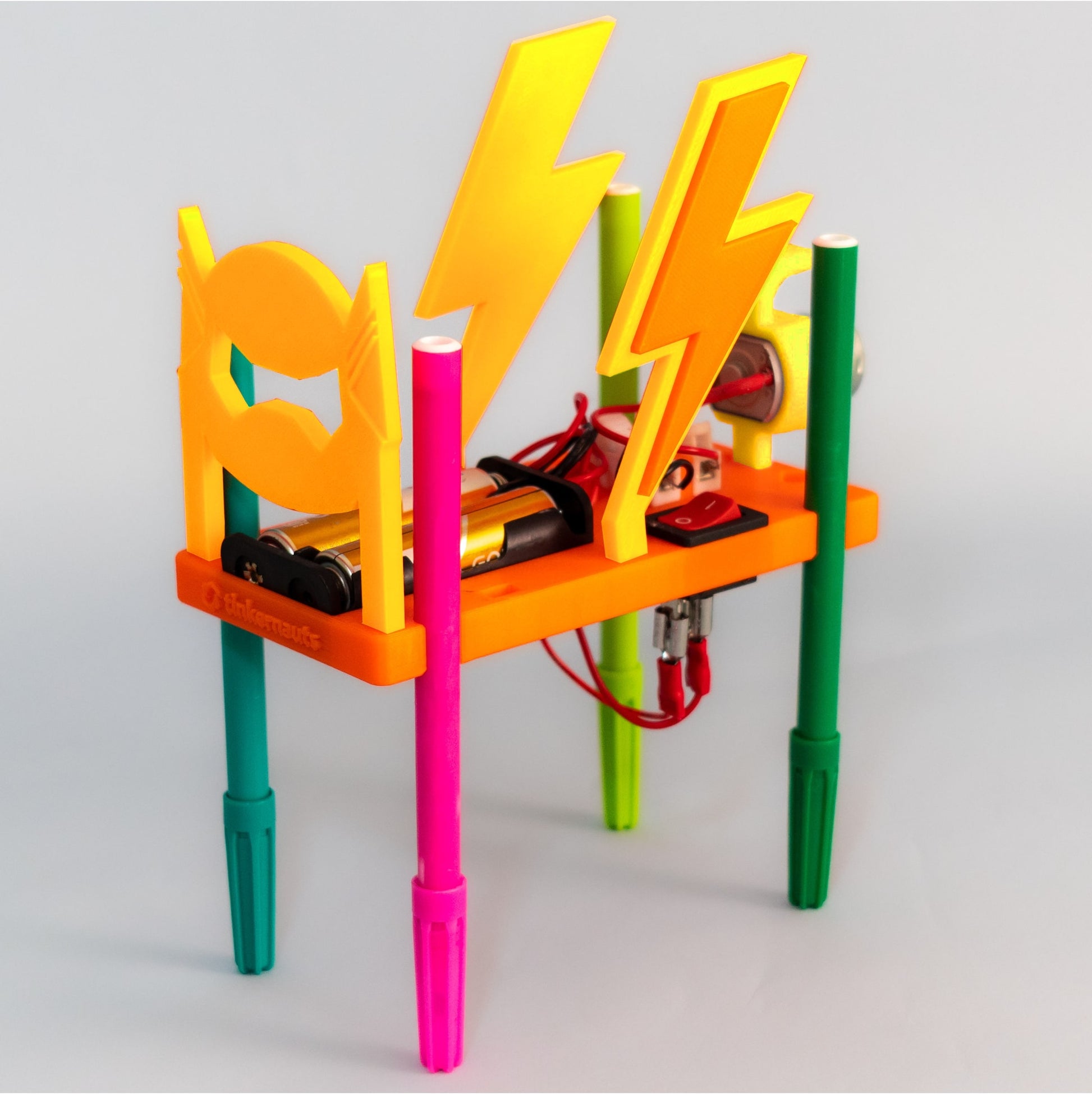 Art Bot (Ages 6+) (6 years or older) – STEM Kit for Kids | Tinkernauts