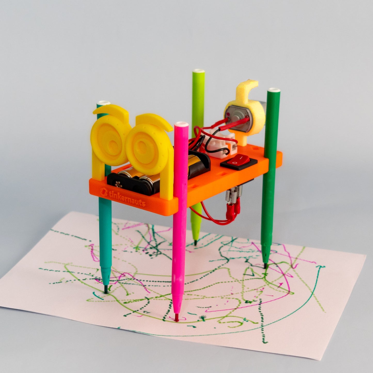 Art Bot (Ages 6+) (6 years or older) – STEM Kit for Kids | Tinkernauts