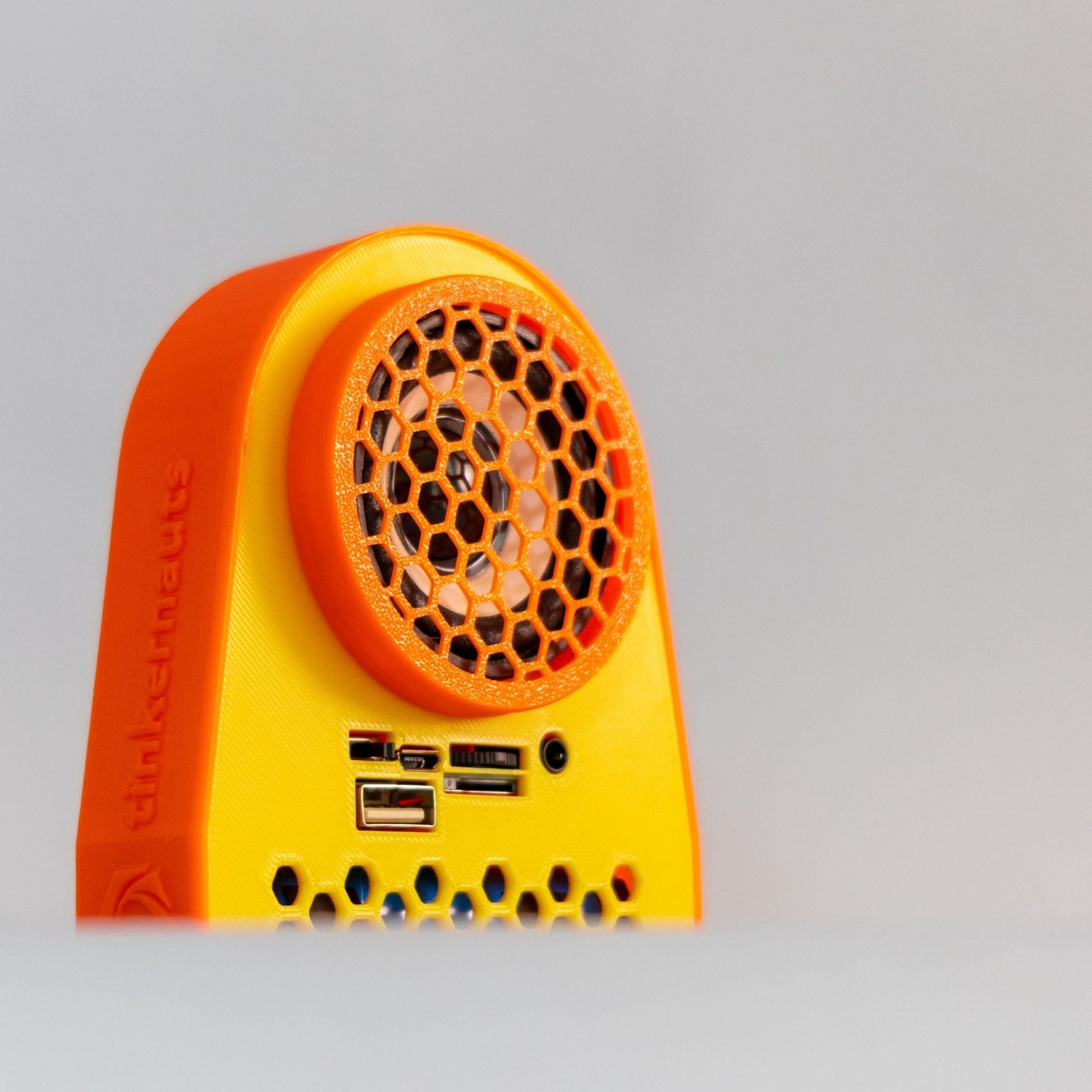 Beat Box (Ages 7+) (7 years or older) – STEM Kit for Kids | Tinkernauts