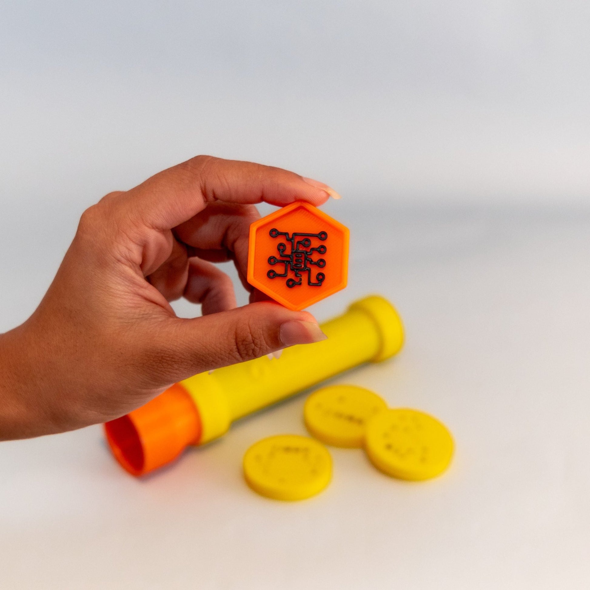 Brighty (Ages 7+) (7 years or older) – STEM Kit for Kids | Tinkernauts