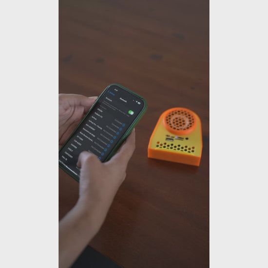 Demo video of a child assembling and testing a STEM DIY educational kit – Tinkernauts