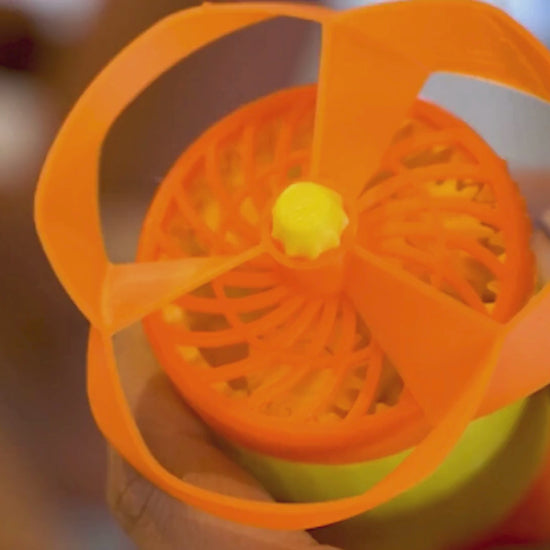Demo video of a child assembling and testing a STEM engineering DIY kit for hands-on learning – Tinkernauts