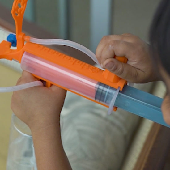 Demo video of a child assembling and testing a STEM DIY educational kit – Tinkernauts