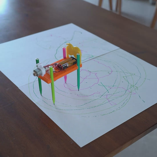 Video showing kids assembling a robotics-style STEM engineering kit for hands-on learning – Tinkernauts