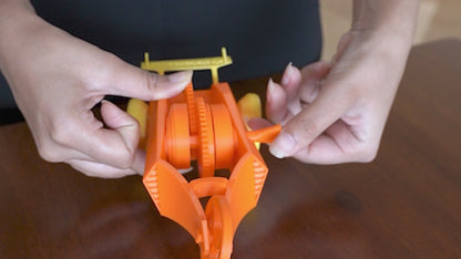 Demo video of a child assembling and testing a STEM DIY educational kit – Tinkernauts