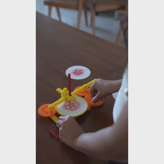 Tutorial video showing a child building a DIY STEM project step-by-step – Tinkernauts