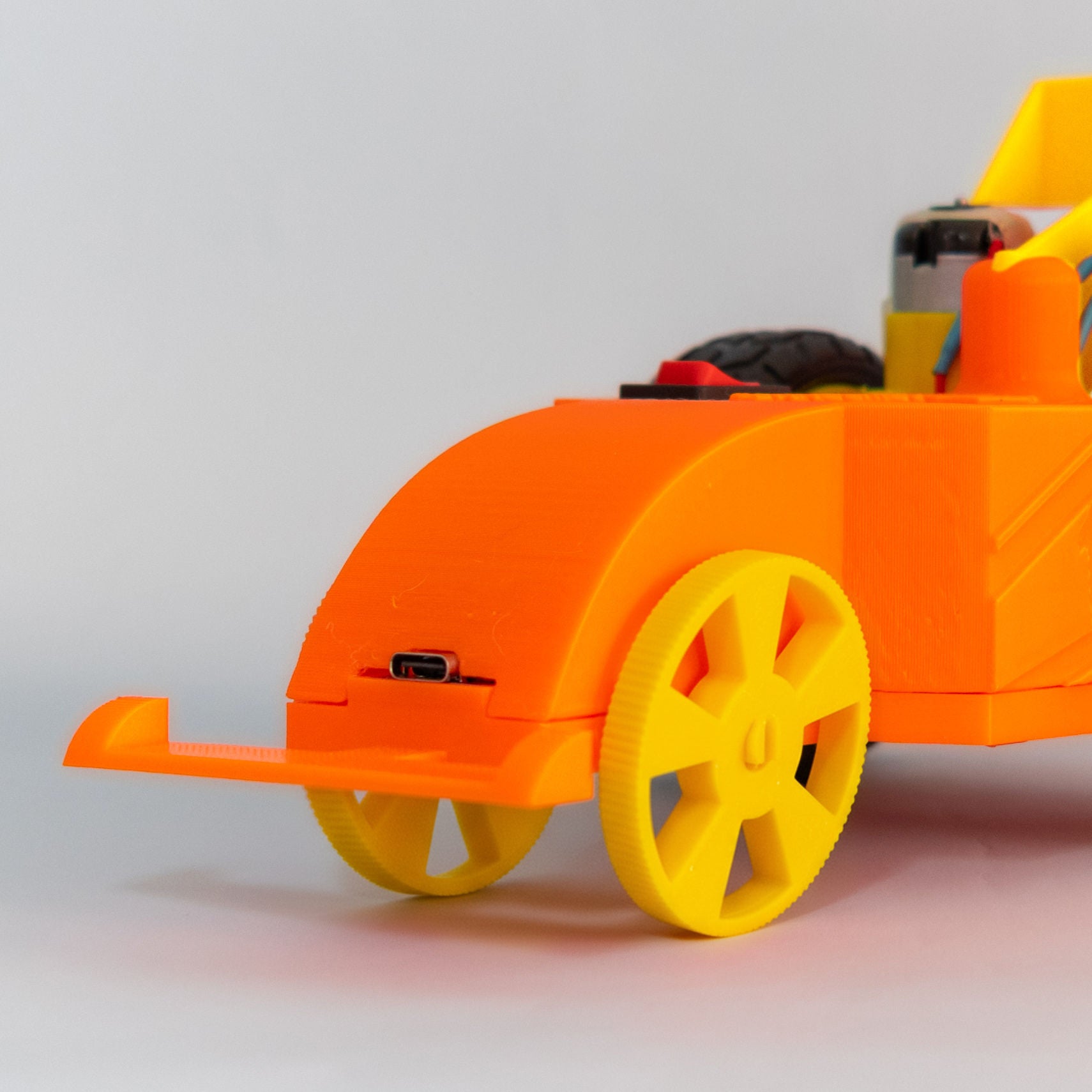 Volt Viper (Ages 7+) (7 years or older) – STEM Kit for Kids | Tinkernauts